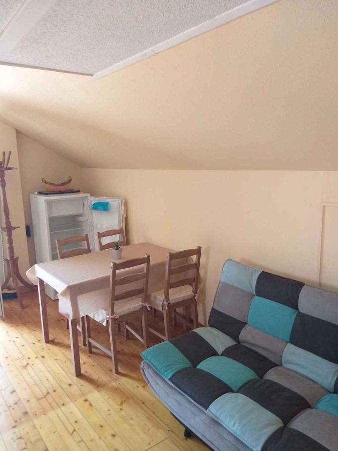 Apartment In Balatonlelle/Balaton 19144 מראה חיצוני תמונה