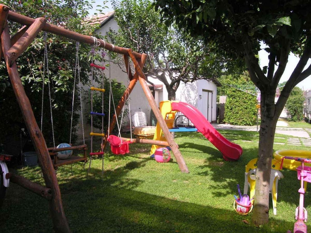 Apartment In Balatonlelle/Balaton 19144 מראה חיצוני תמונה